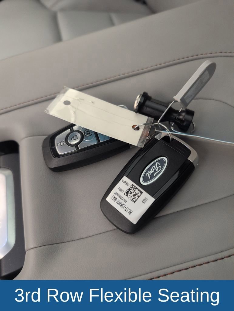 Certified 2025 Ford Expedition Active image 49