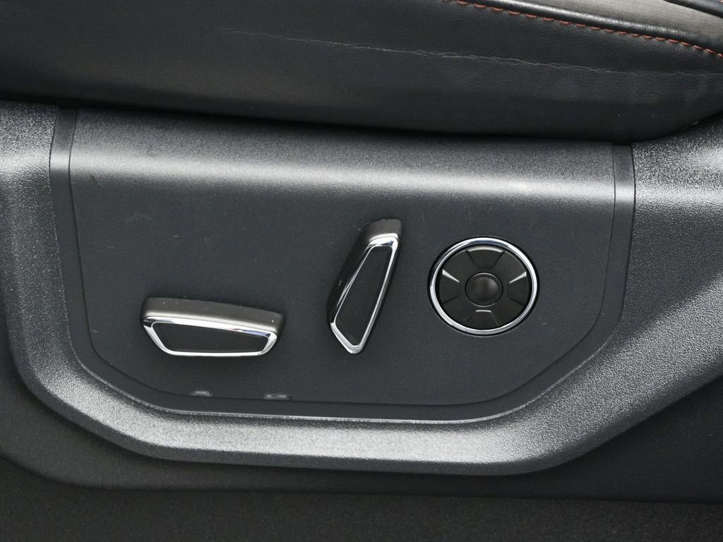 Certified 2022 Ford F250 Platinum w/ FX4 Off-Road Package image 37