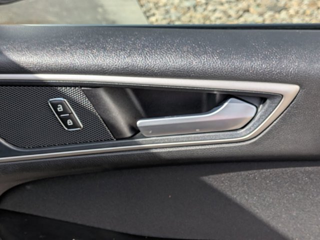 Certified 2019 Ford Edge SEL FWD image 34