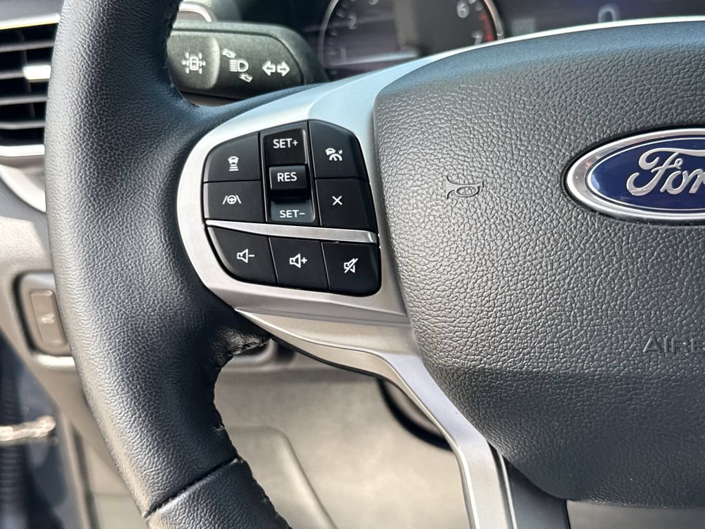 Certified 2023 Ford Explorer XLT w/ Equipment Group 202A RWD image 15