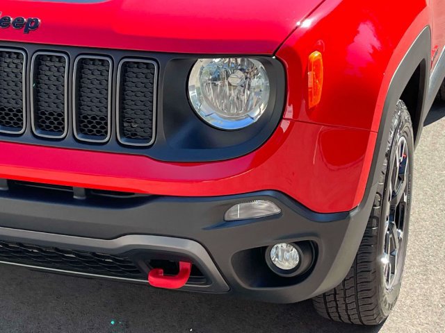 Used 2023 Jeep Renegade Trailhawk w/ Sun/Sound Group AWD/4WD image 9