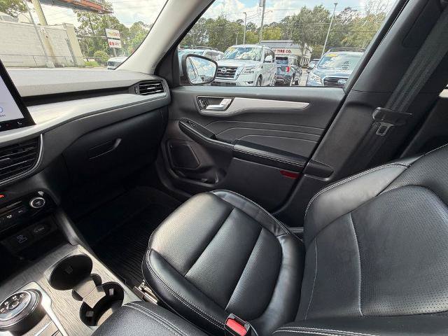 Certified 2023 Ford Escape Platinum AWD/4WD image 18