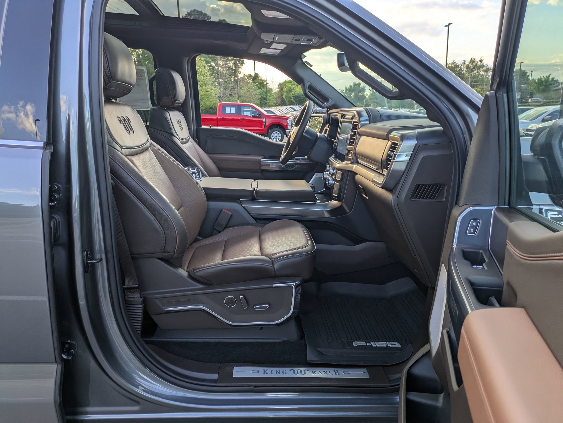 Certified 2025 Ford F150 King Ranch AWD/4WD image 44