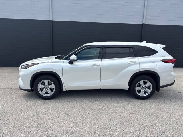Used 2021 Toyota Highlander LE