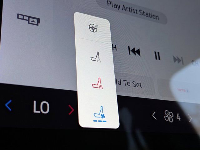 Certified 2025 Ford Expedition Max Platinum w/ Stealth Appearance Package image 32