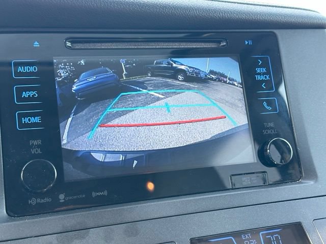 Used 2017 Toyota Sienna XLE Premium AWD/4WD image 21