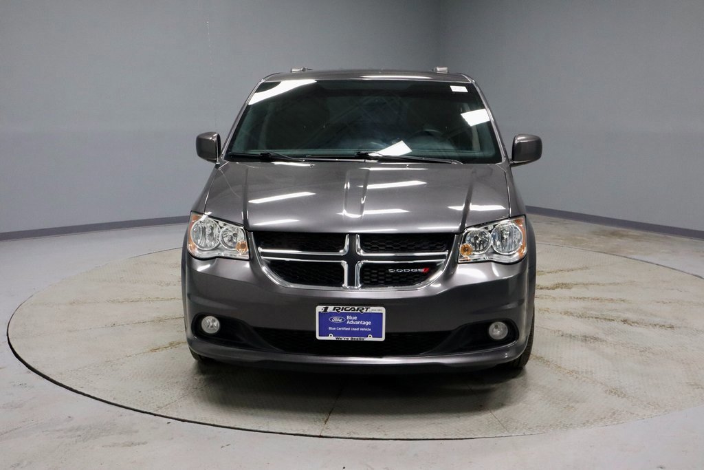 Used 2017 Dodge Grand Caravan SXT image 9