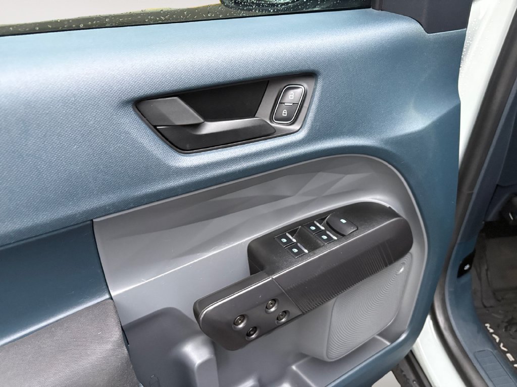 Certified 2024 Ford Maverick XL FWD image 10