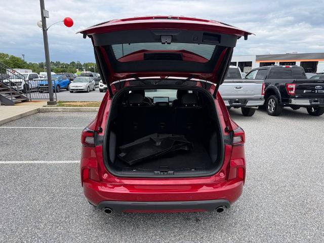 Certified 2023 Ford Escape ST-Line w/ Tech Pack #1 FWD image 9
