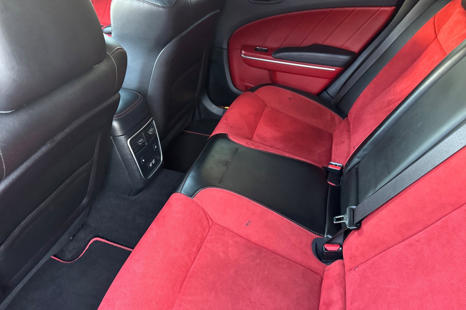 Used 2022 Dodge Charger Scat Pack w/ Dynamics Package image 11