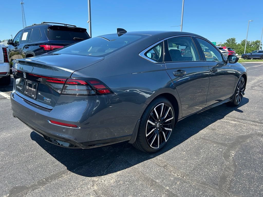 Used 2024 Honda Accord Touring image 8