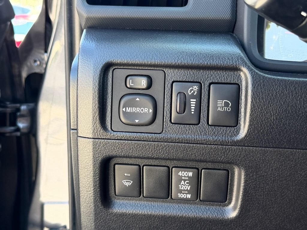 Used 2021 Toyota 4Runner SR5 Premium w/ Moonroof Package RWD image 23