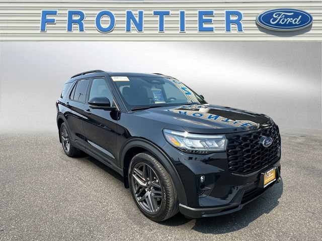 Certified 2025 Ford Explorer ST AWD/4WD image 8