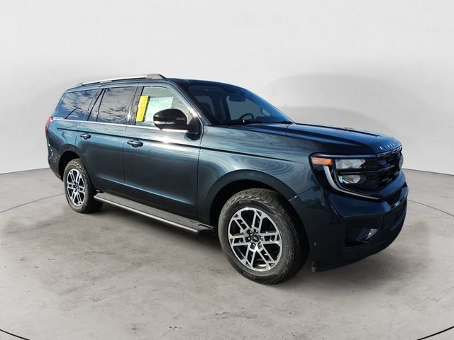 Certified 2025 Ford Expedition Active AWD/4WD image 4
