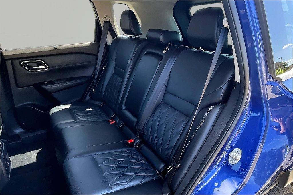 Used 2021 Nissan Rogue Platinum AWD/4WD image 26