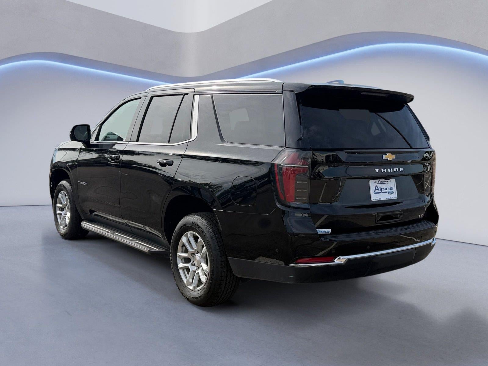 Used 2025 Chevrolet Tahoe LT AWD/4WD image 3