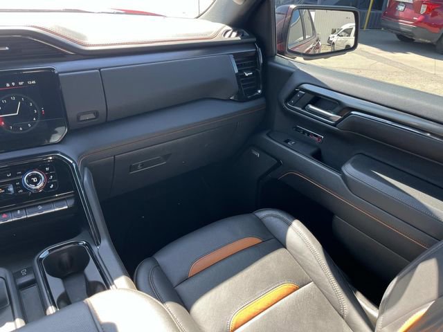 Used 2024 GMC Sierra 1500 AT4 w/ AT4 Preferred Package AWD/4WD image 14