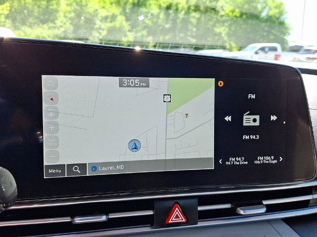 Used 2024 Hyundai Elantra Limited FWD image 17