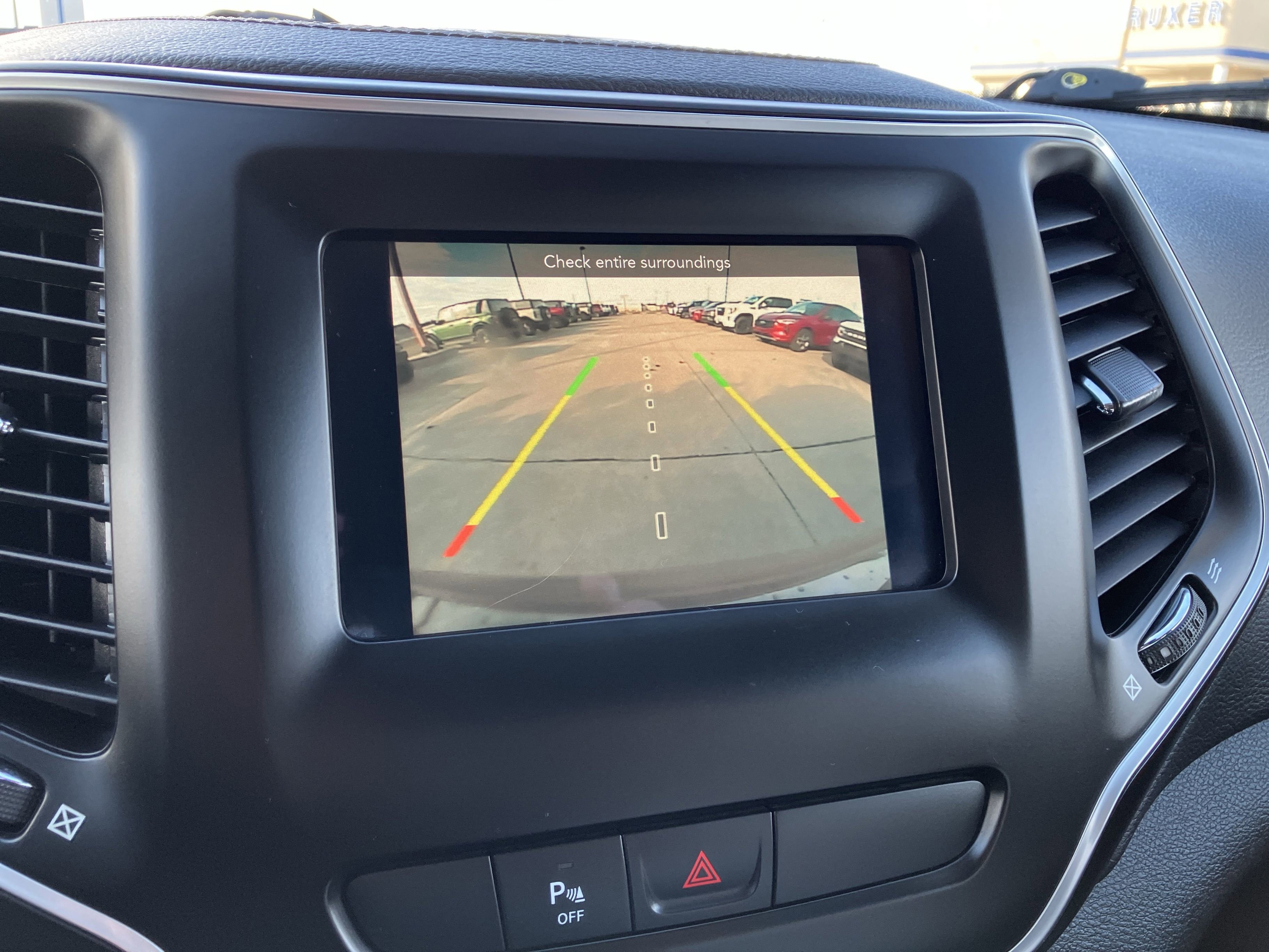 Used 2020 Jeep Cherokee Latitude Plus image 28