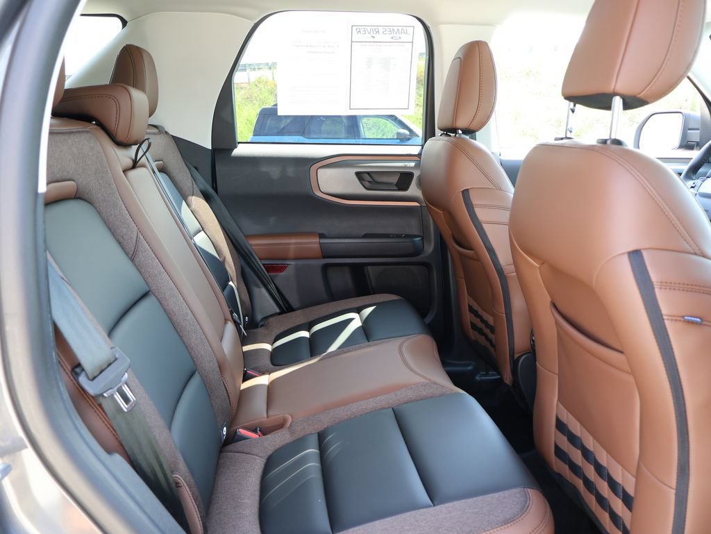 Certified 2025 Ford Bronco Sport Outer Banks w/ Outer Banks Tech Package+ AWD/4WD image 12