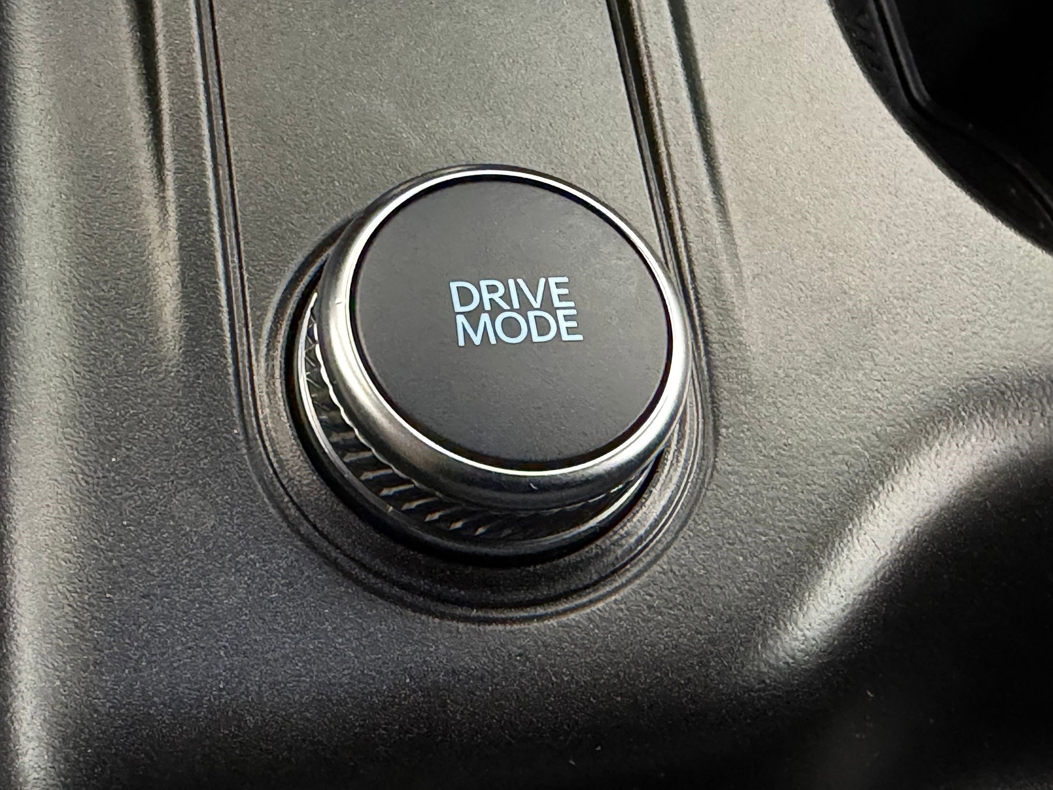 Certified 2025 Ford Explorer ST-Line w/ ST-Line Street Pack image 27