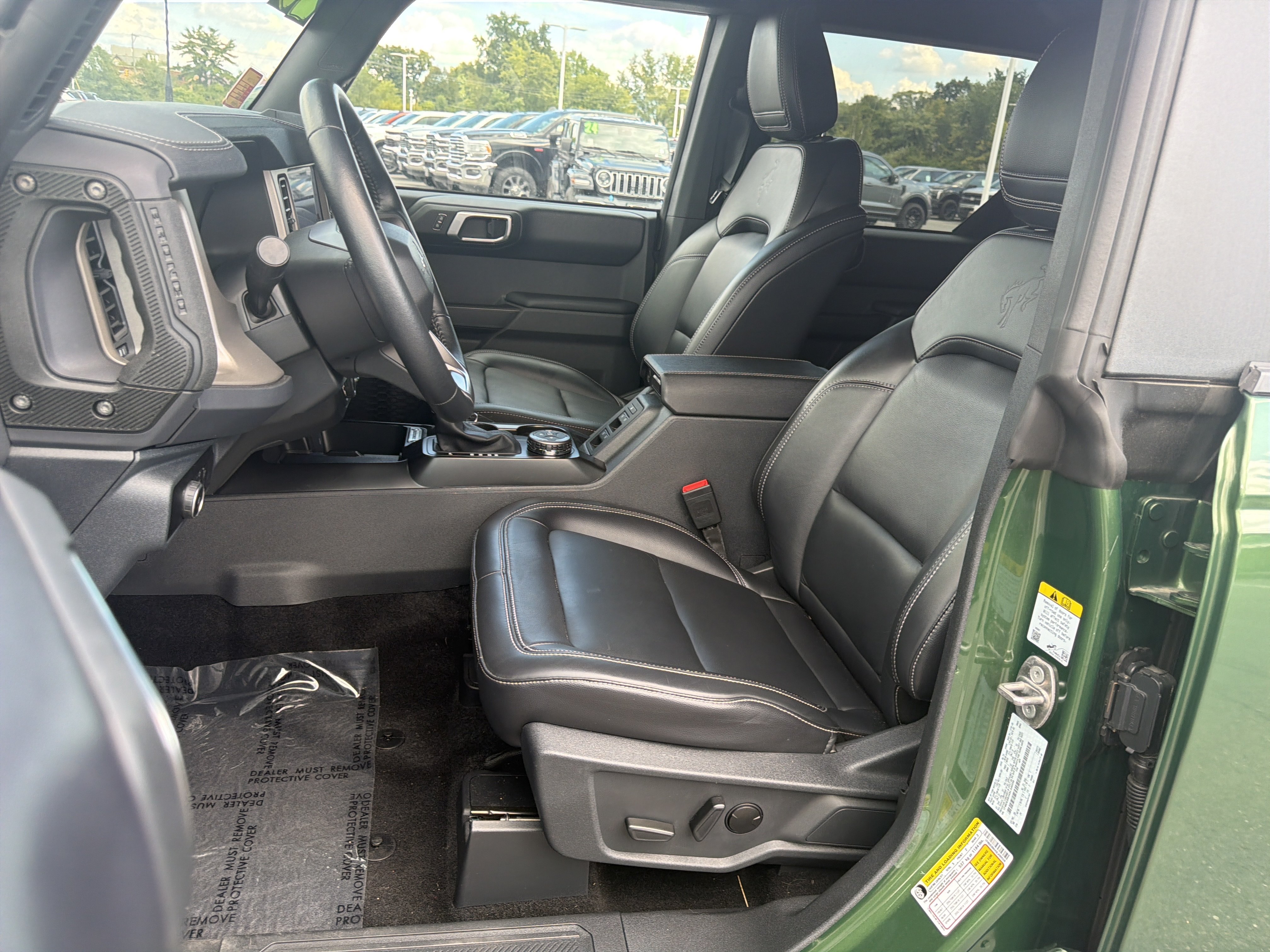 Certified 2025 Ford Bronco Outer Banks AWD/4WD image 12