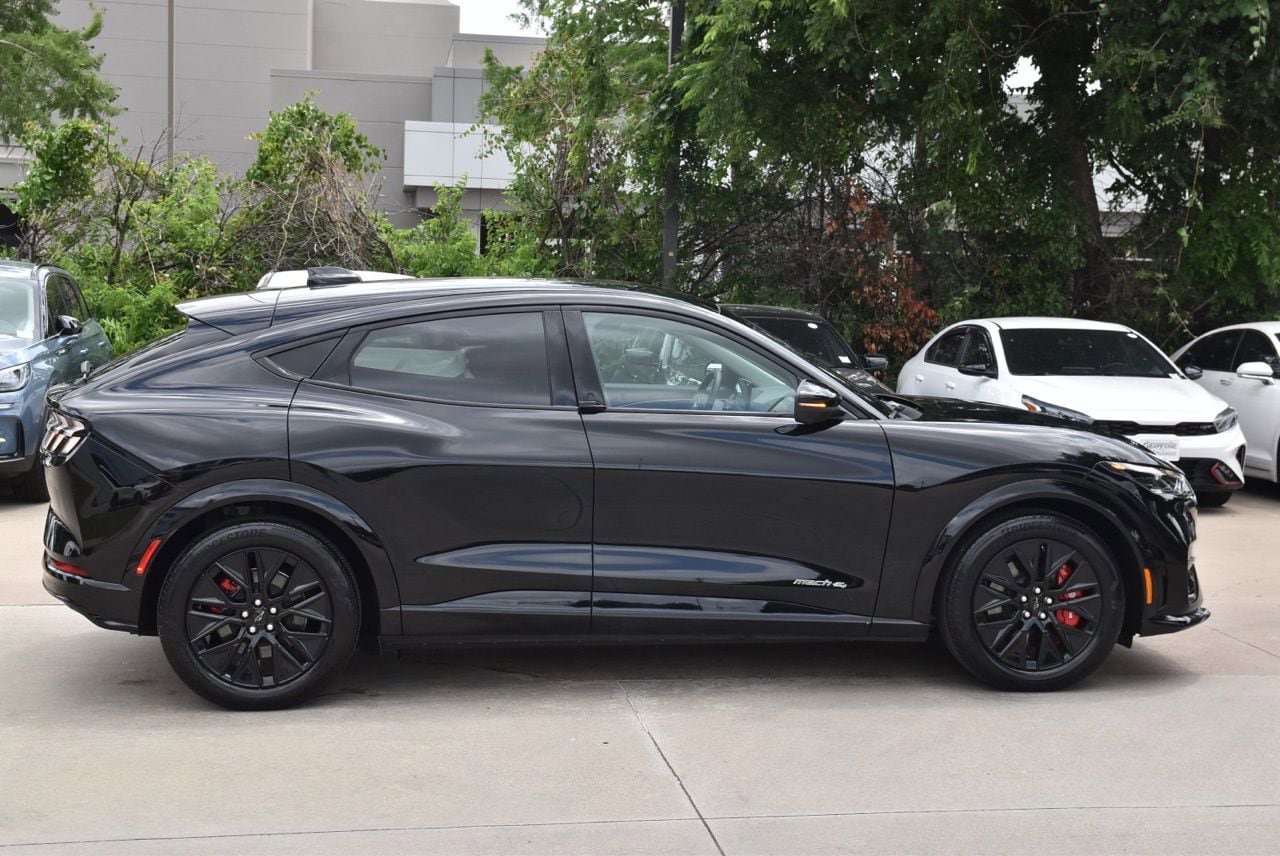 Certified 2025 Ford Mustang Mach-E Premium w/ Sport Appearance Package AWD/4WD image 6