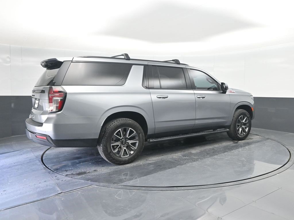 Used 2024 Chevrolet Suburban Z71 w/ Luxury Package image 6