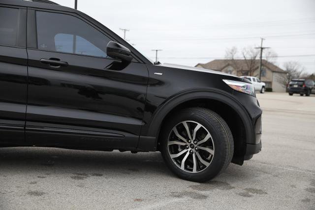 Certified 2022 Ford Explorer ST-Line w/ Class IV Trailer Tow Package image 14