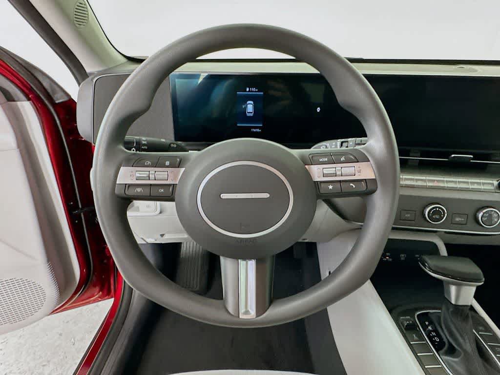Used 2025 Hyundai Kona SE AWD/4WD image 15