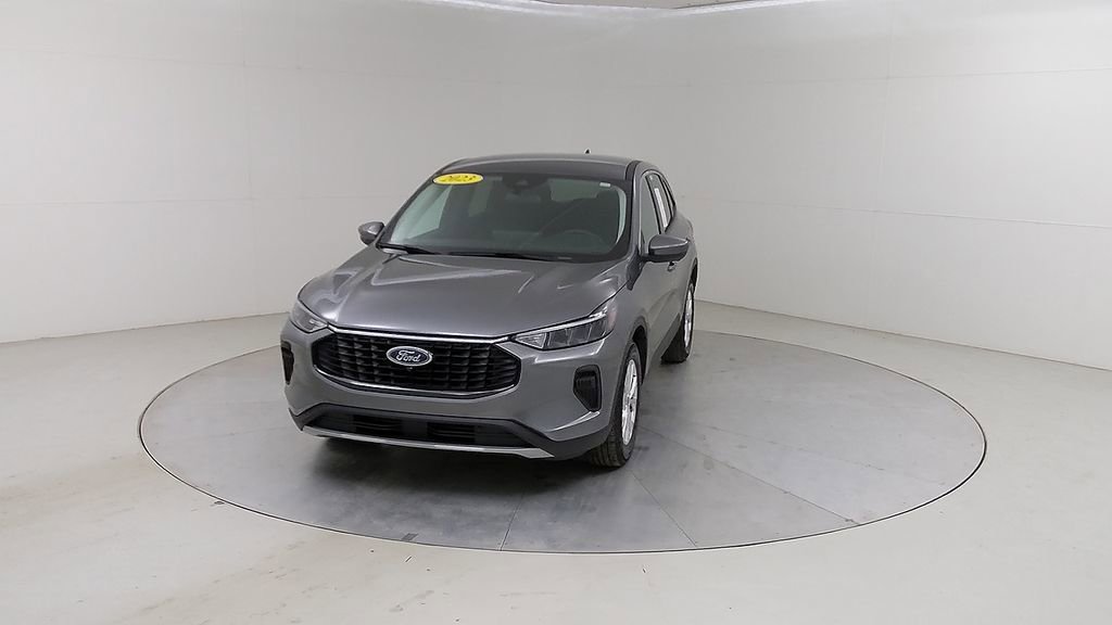 Certified 2023 Ford Escape Active w/ Tech Pack #2 FWD image 8