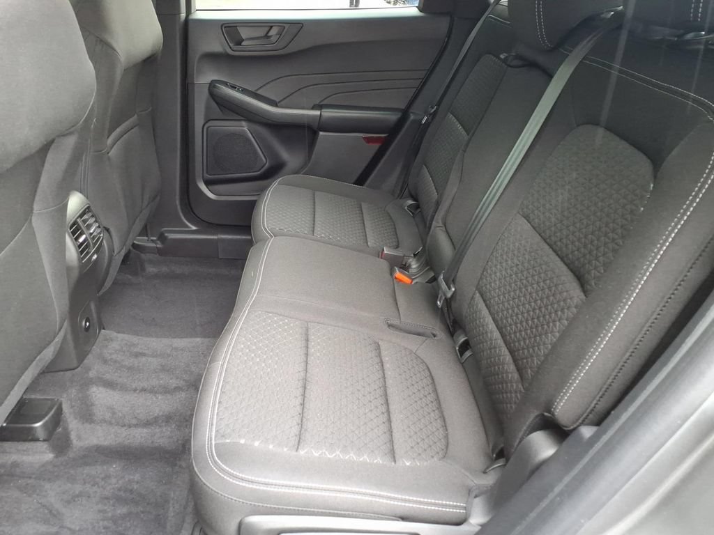 Certified 2023 Ford Escape Active AWD/4WD image 17