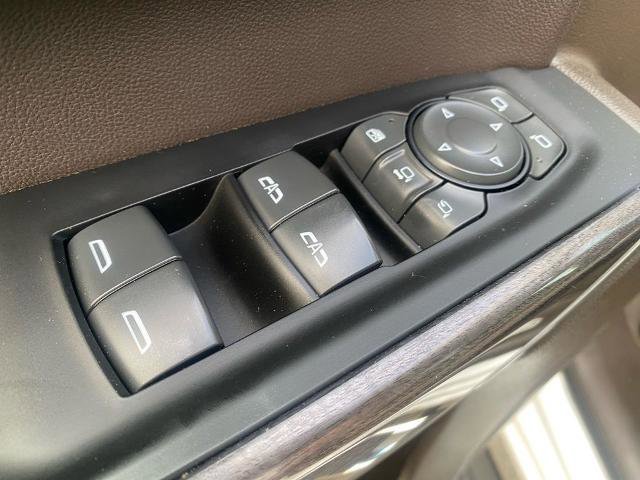 Used 2022 Chevrolet Silverado 2500 LTZ w/ LTZ Convenience Package image 15