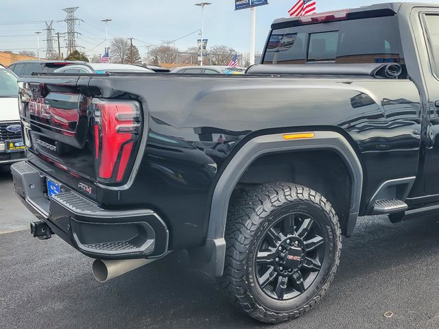 Used 2025 GMC Sierra 2500 AT4 w/ AT4 Premium Plus Package image 4