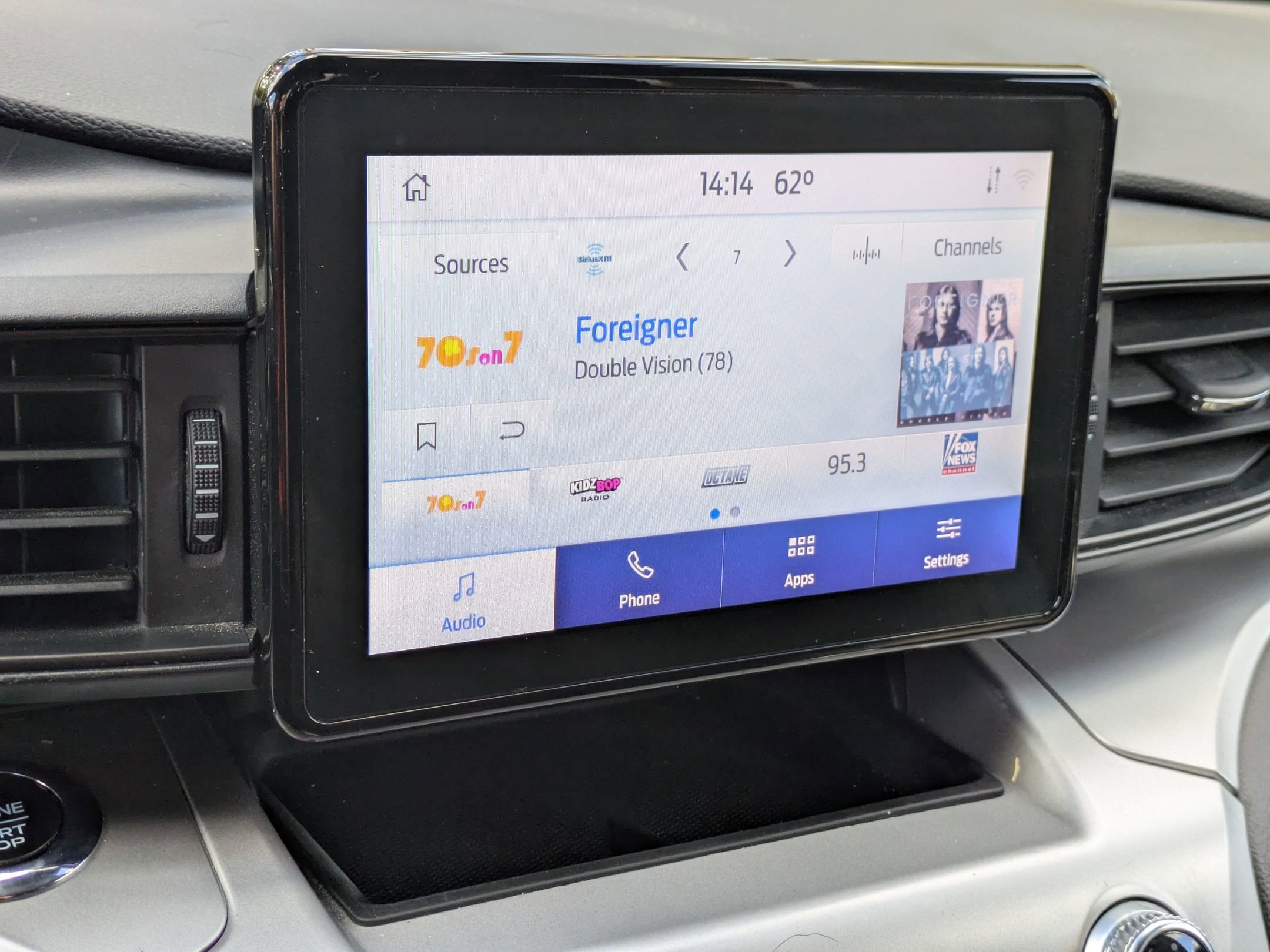 Certified 2021 Ford Explorer XLT image 18