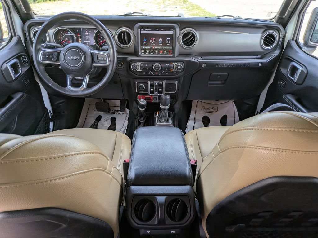 Used 2018 Jeep Wrangler Unlimited Rubicon AWD/4WD image 16