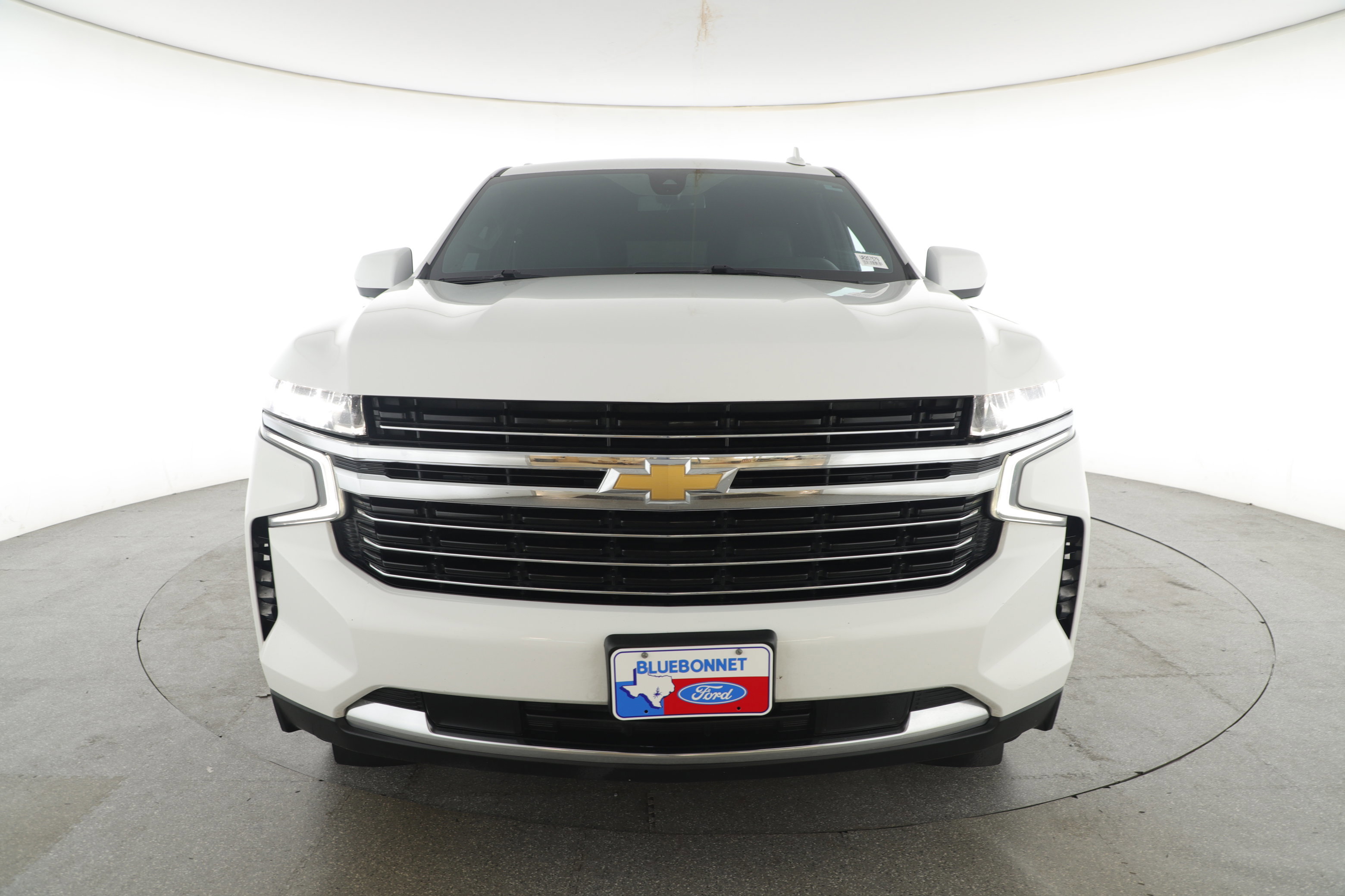 Used 2021 Chevrolet Suburban LT image 4