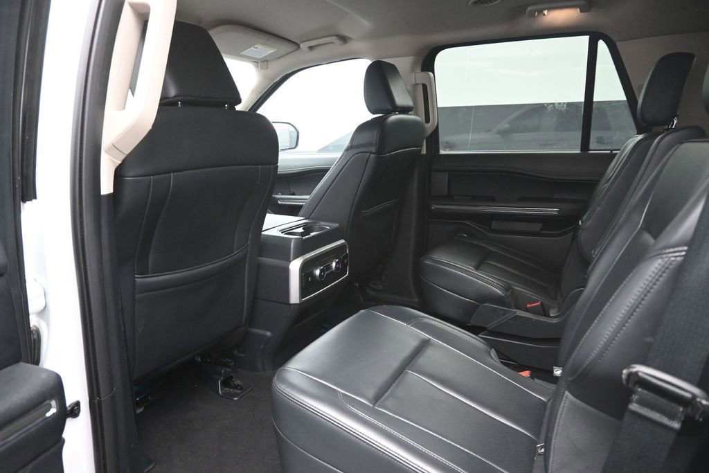 Certified 2024 Ford Expedition XLT RWD image 2