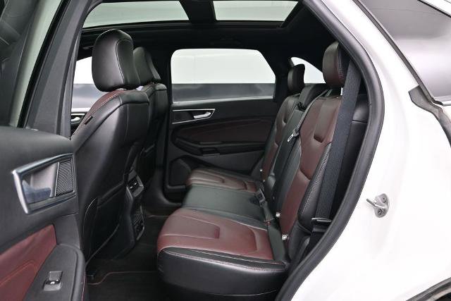 Certified 2020 Ford Edge Titanium w/ Equipment Group 301A AWD/4WD image 18