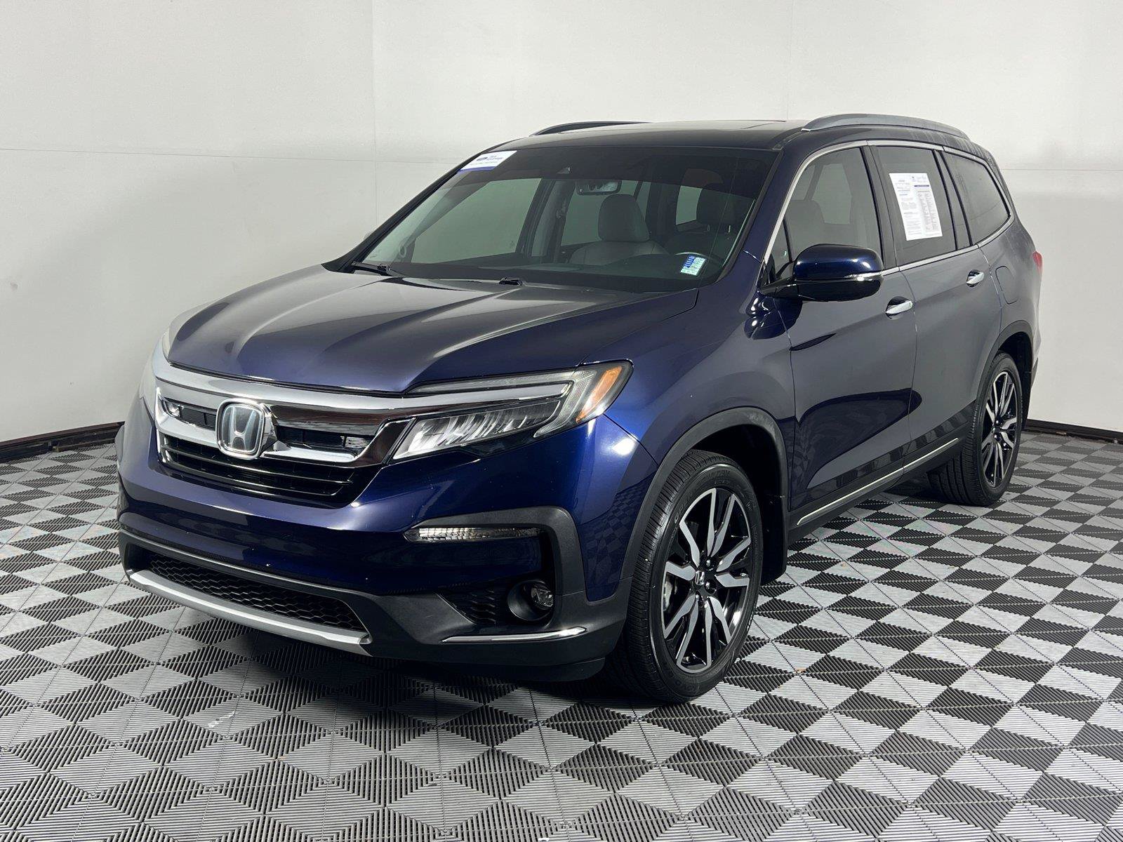 Used 2020 Honda Pilot Touring image 3