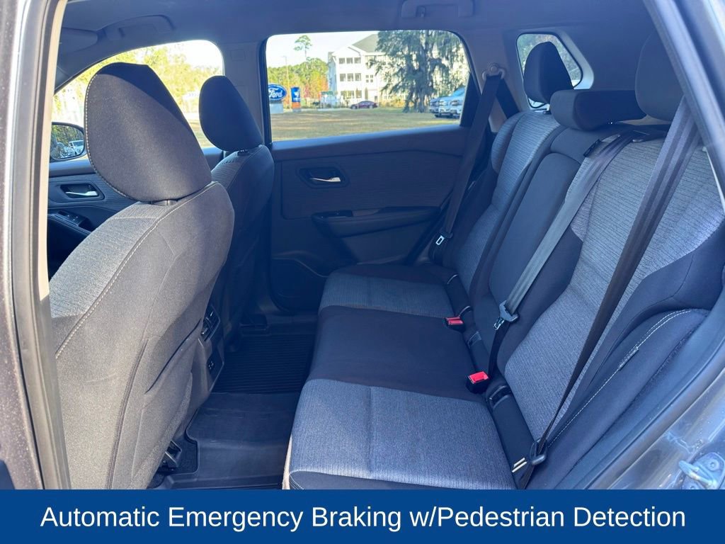 Used 2021 Nissan Rogue SV image 12