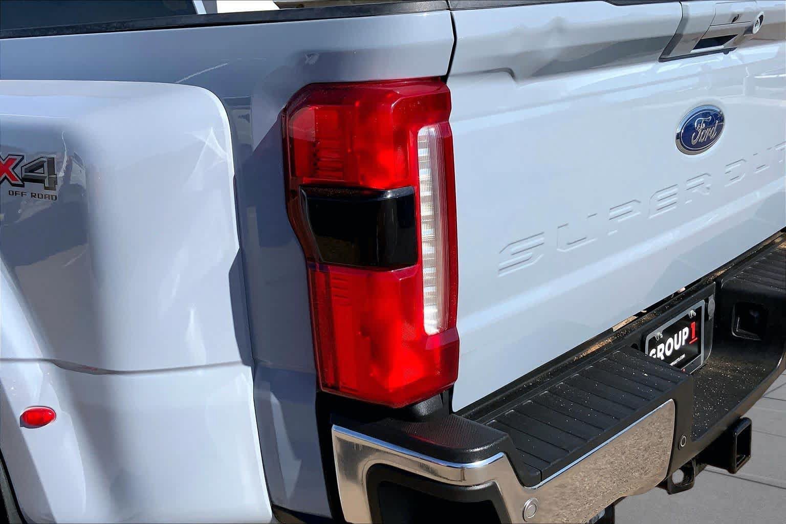 Certified 2024 Ford F450 Lariat w/ Lariat Ultimate Package AWD/4WD image 29