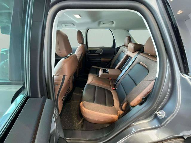 Certified 2025 Ford Bronco Sport Outer Banks w/ Outer Banks Tech Package+ AWD/4WD image 18