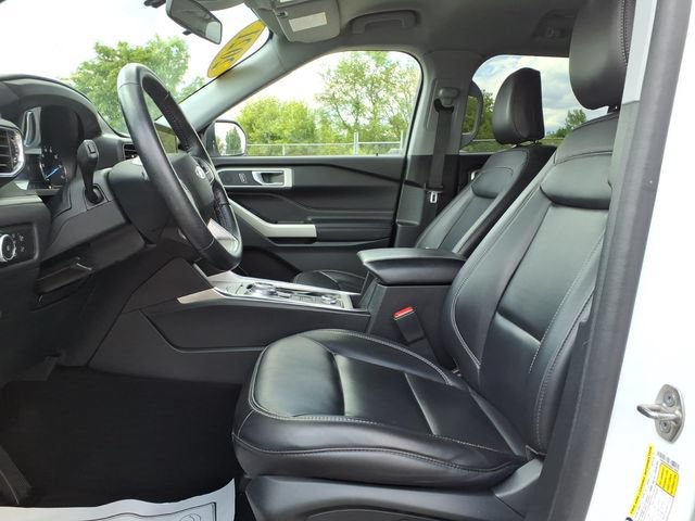 Certified 2021 Ford Explorer XLT w/ Equipment Group 202A AWD/4WD image 15