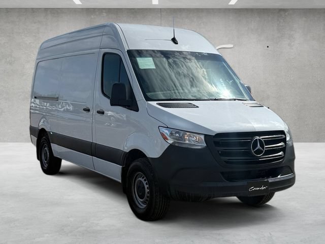 Used 2022 Mercedes-Benz Sprinter 2500 image 2