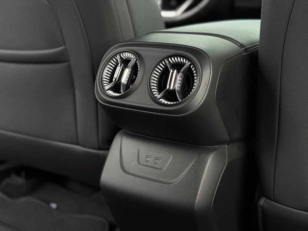 Used 2024 Chevrolet Blazer EV LT AWD/4WD image 19