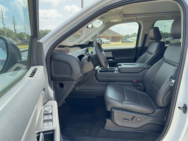 Certified 2025 Ford Expedition Active RWD image 8