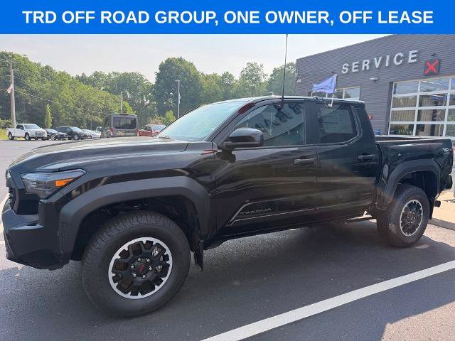 Used 2024 Toyota Tacoma TRD Off-Road AWD/4WD image 12