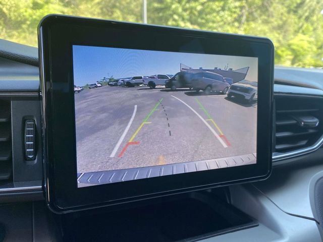 Certified 2022 Ford Explorer XLT w/ Equipment Group 202A AWD/4WD image 27