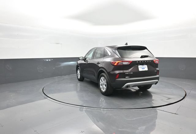 Certified 2023 Ford Escape Active AWD/4WD image 5